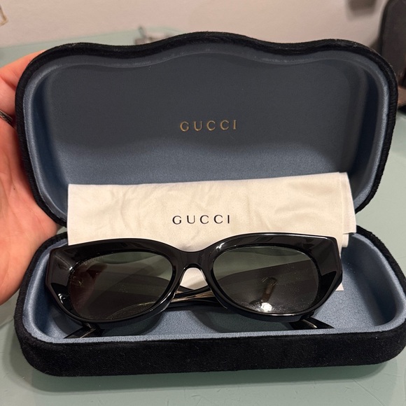 Gucci Black Rectangular Sunglasses